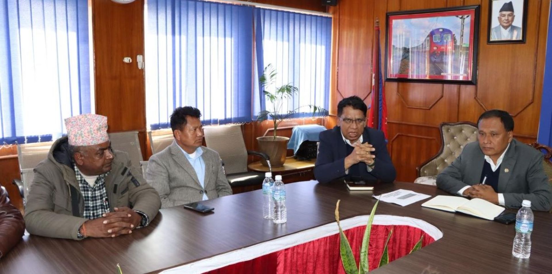 एकपछि अर्को नयाँ माग थपिँदा बञ्जरेबासीसँगको वार्ता निश्कर्षविहीन
